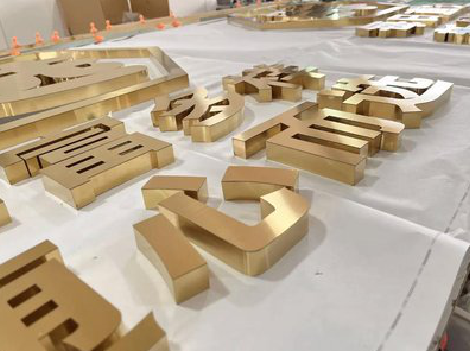 道县拉丝不锈钢字的特点。